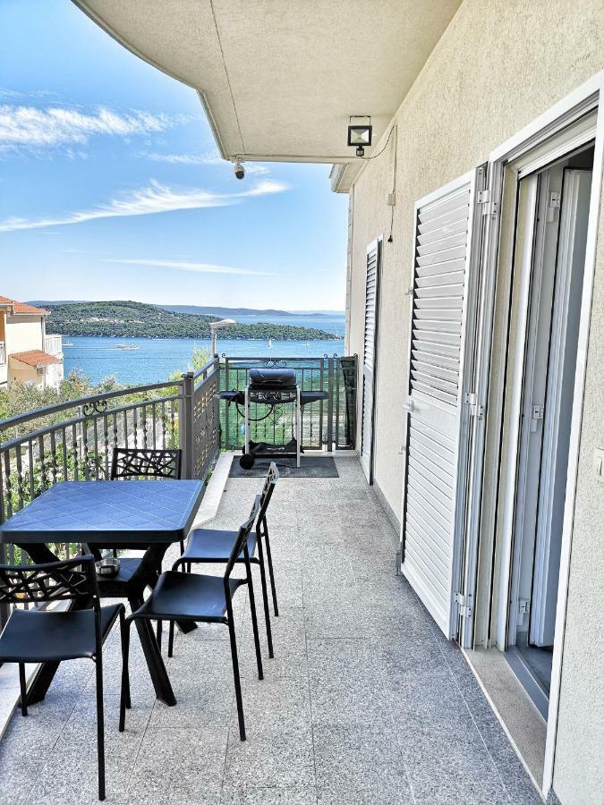 טרוגיר Villa Panorama Seget מראה חיצוני תמונה