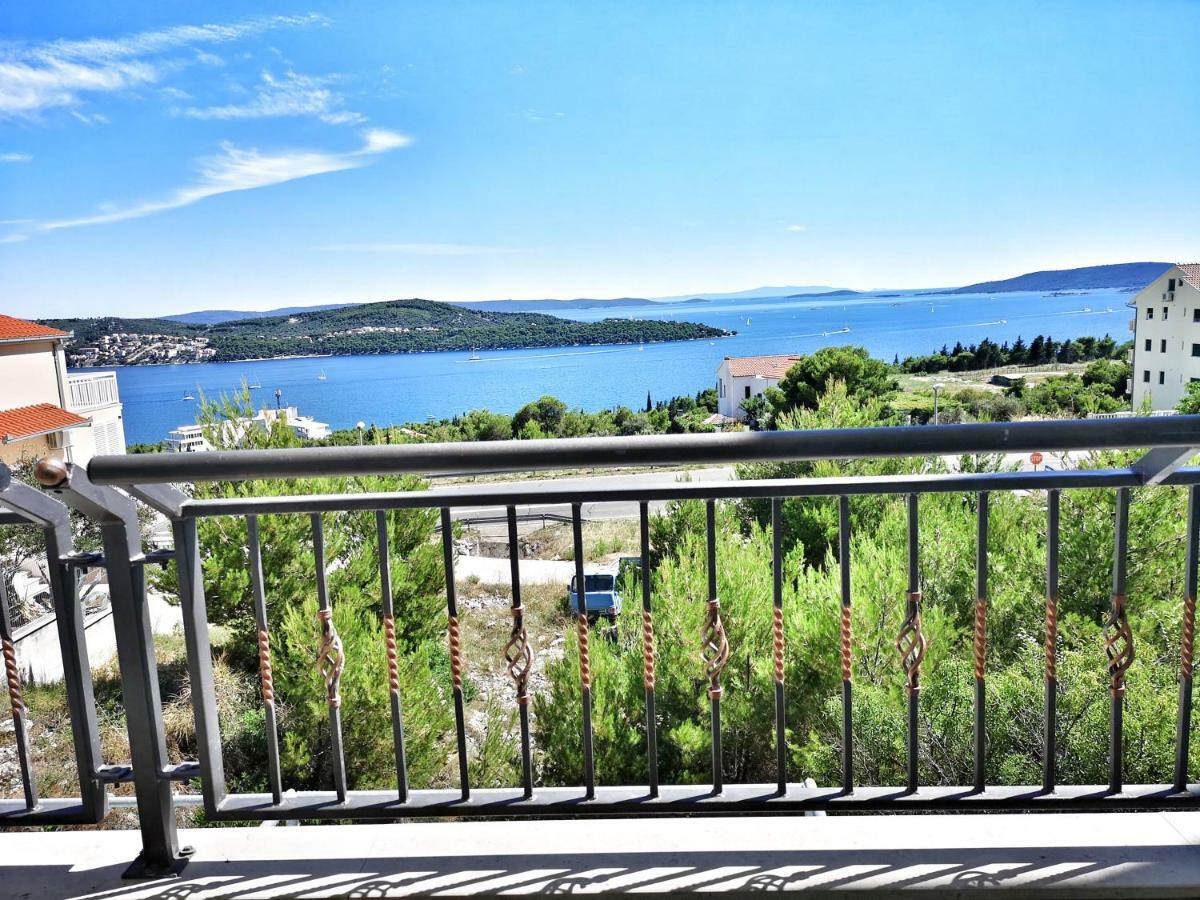 טרוגיר Villa Panorama Seget מראה חיצוני תמונה