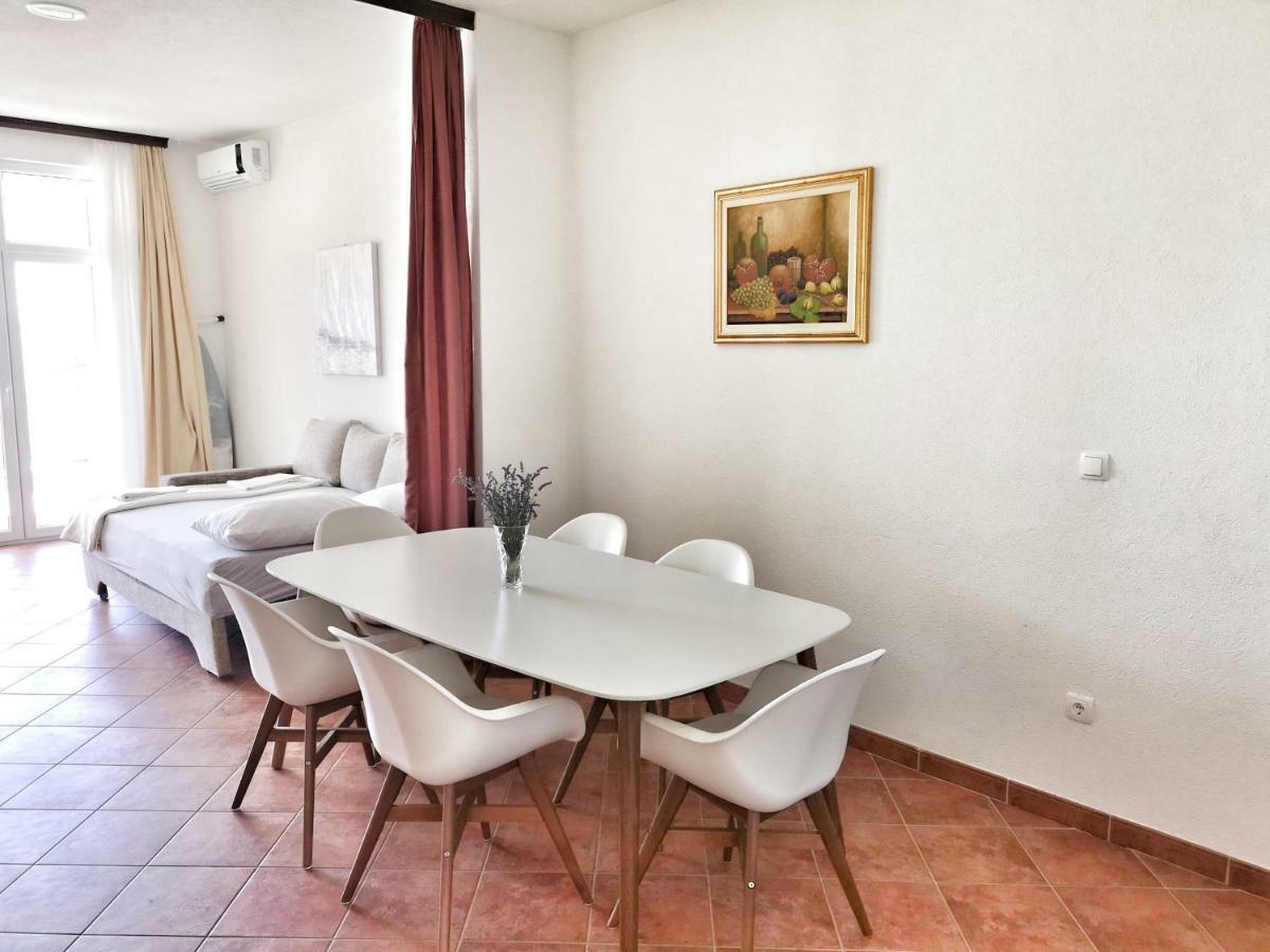 טרוגיר Villa Panorama Seget מראה חיצוני תמונה